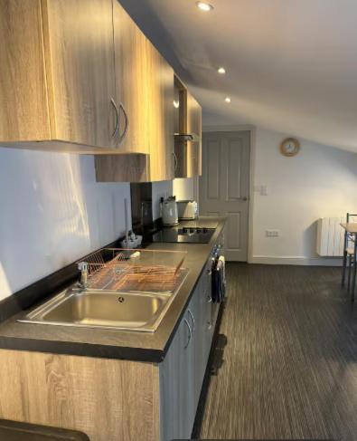 Unique, Large 2 Bedroom Flat Apartment