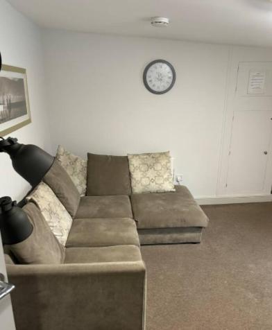 Apartment Unique, Large 2 Bedroom Flat